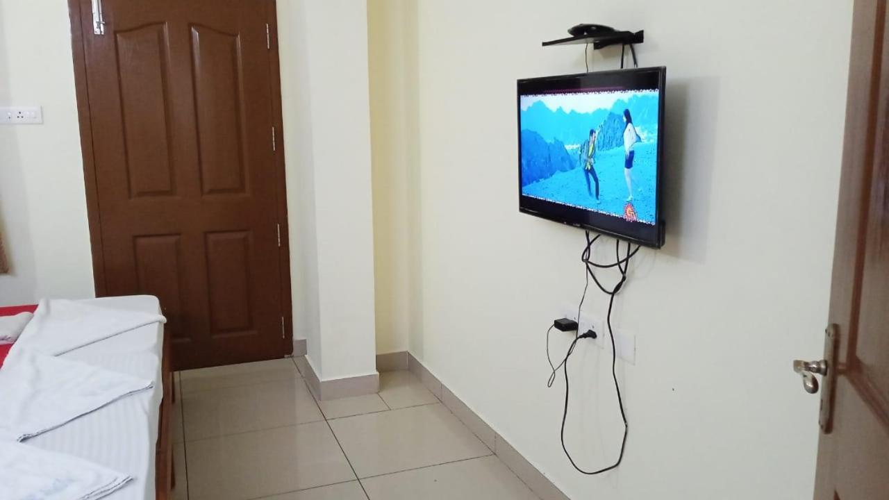 Sethu Residency Hotel Dindigul Bagian luar foto