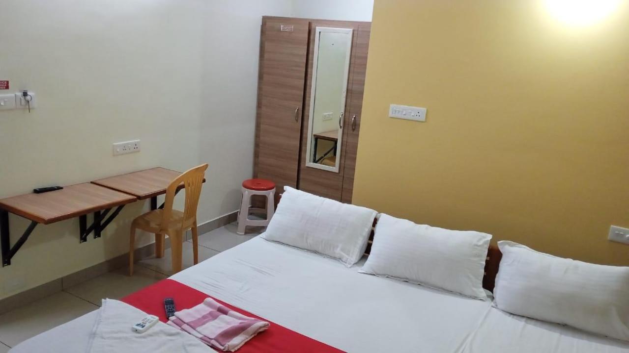 Sethu Residency Hotel Dindigul Bagian luar foto