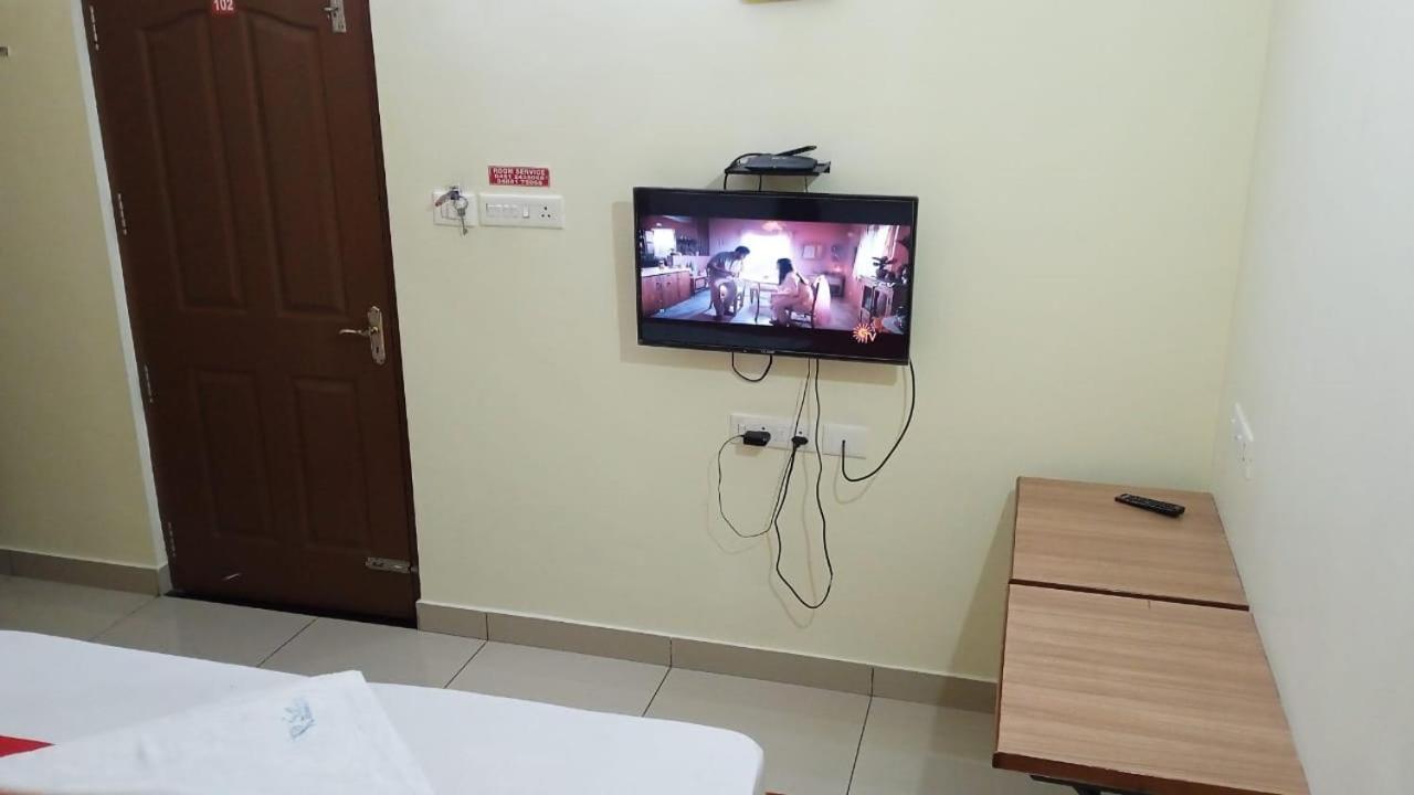 Sethu Residency Hotel Dindigul Bagian luar foto